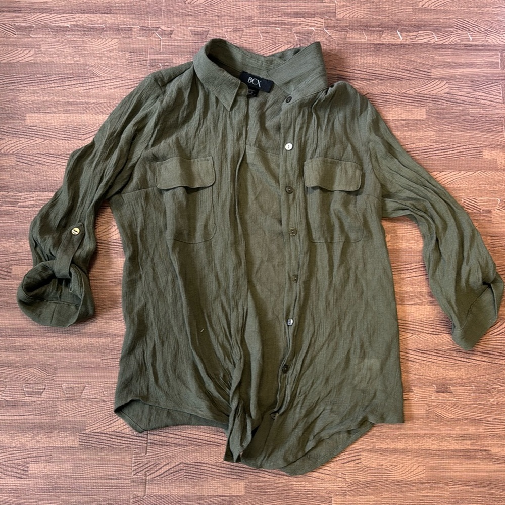 MACY'S LOOSE FIT CASUAL DARK GREEN THIN BUTTON UP SIZE SMALL